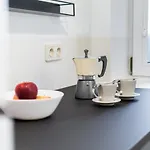 Center By Renters